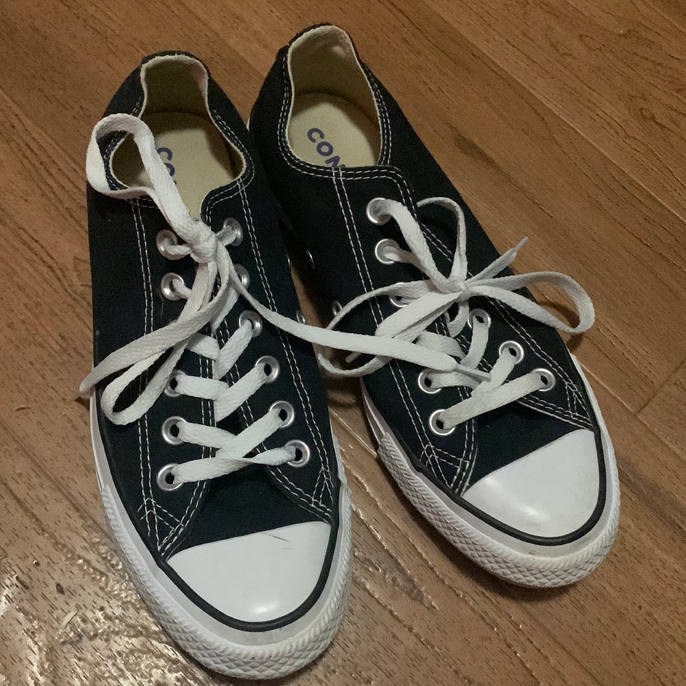 Women’s converse